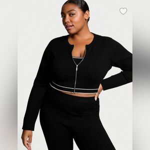 NWT Victoria’s Secret Cropped Zip-Up Sweater